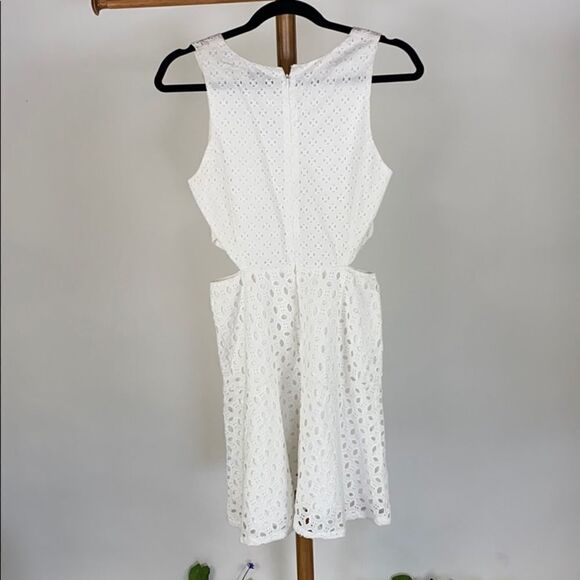 Jessica Simpson Dress - Picture 5 of 6